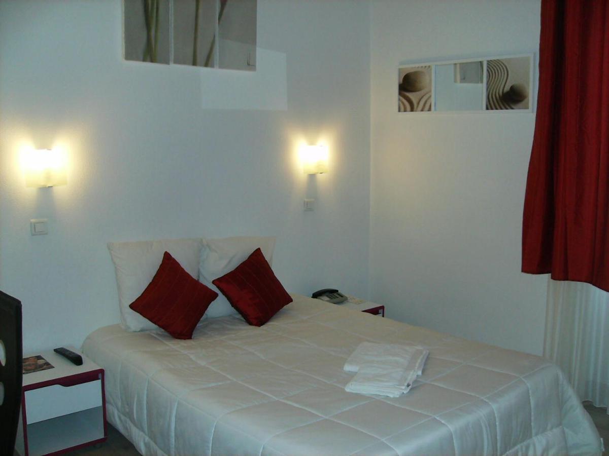 Hotel Pedussaut Saint Gaudens Exterior photo